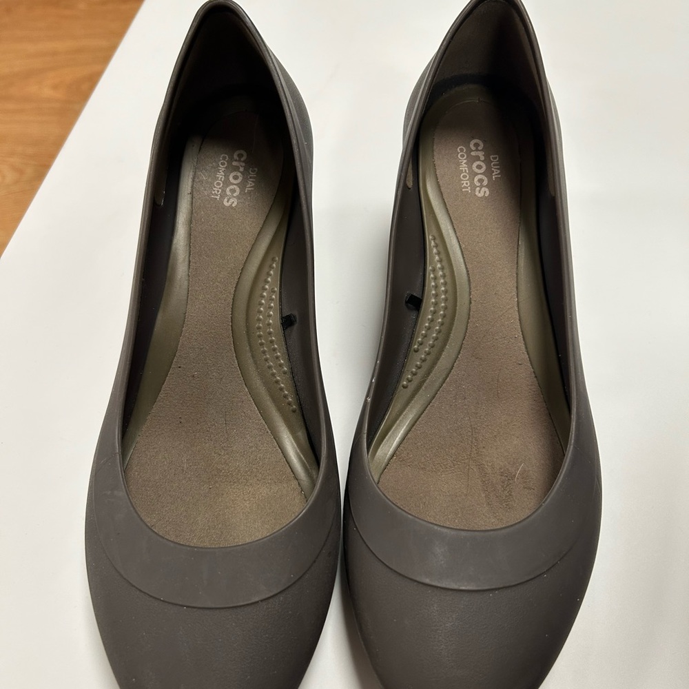 Crocs Women's Gray Comfort Shoes